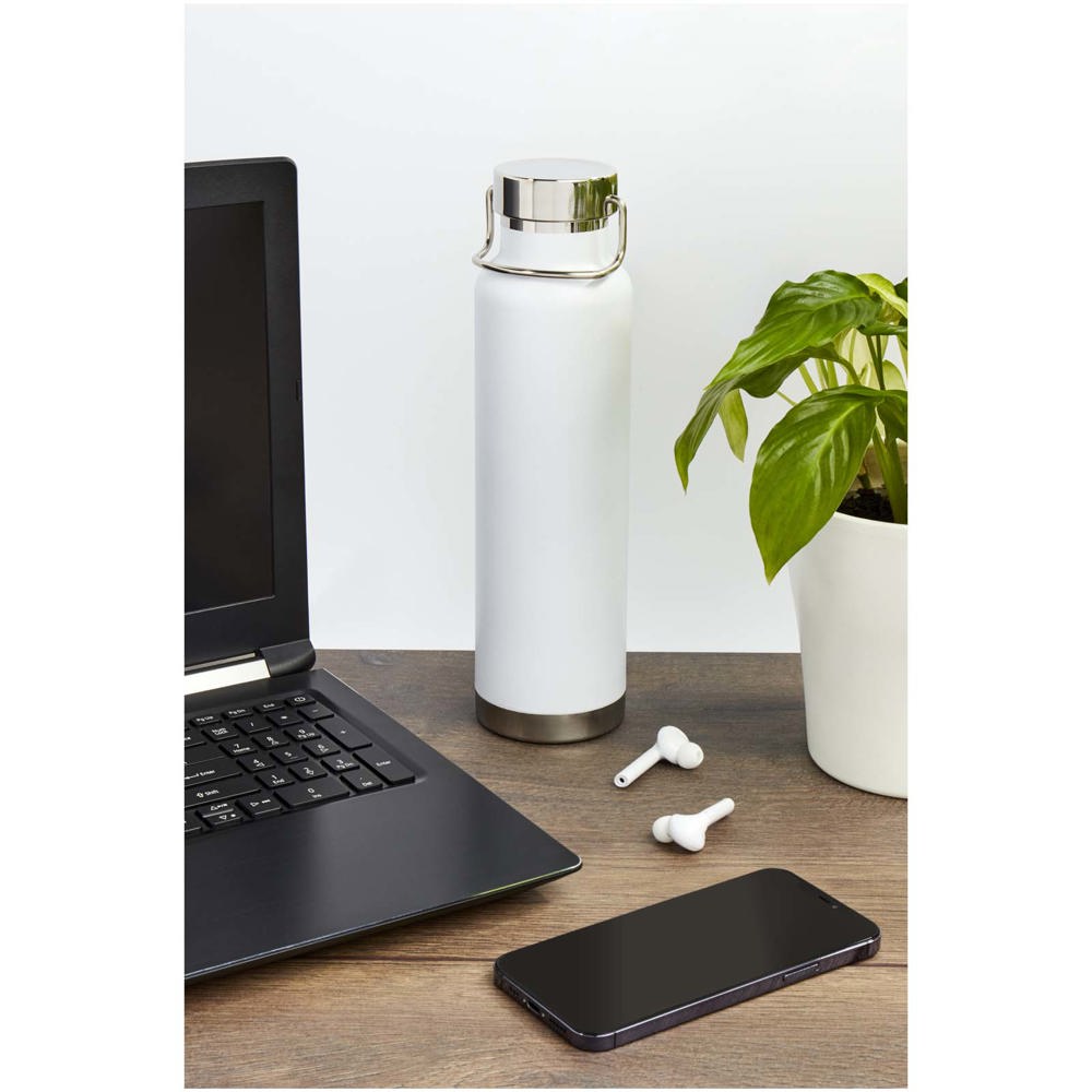 Bouteille avec isolation sous vide Astra de 650 ml en cuivre et acier inoxydable recyclé certifié RCS Bleu royal