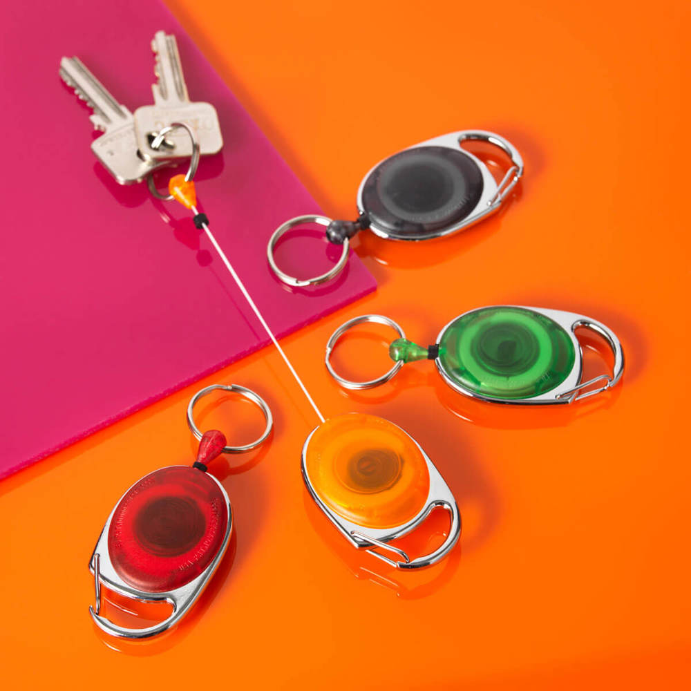 Leichte Schlüsselkette „Rollerklipp“ in vielen Farben – mit Logo bedruckbar. Praktisch & ideal als Werbeartikel. rot transparent