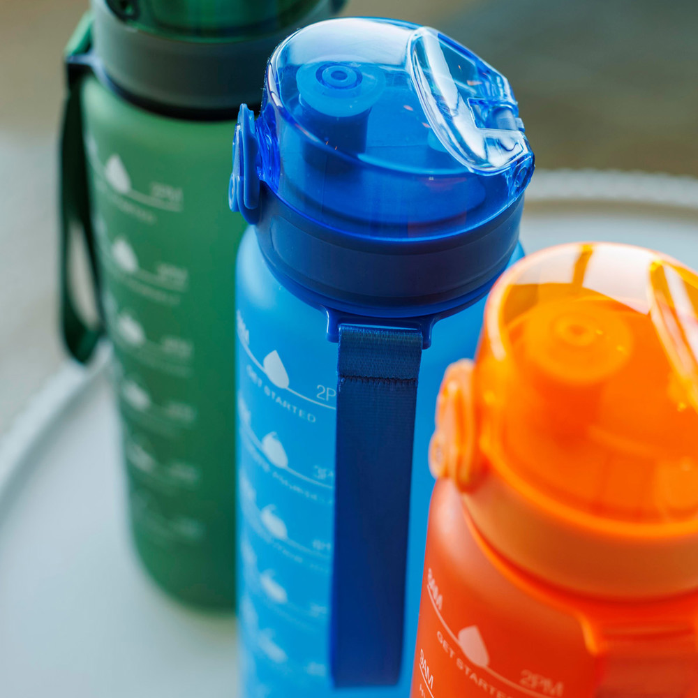 Trinkflasche mit Handgelenkband 1000 ml grün